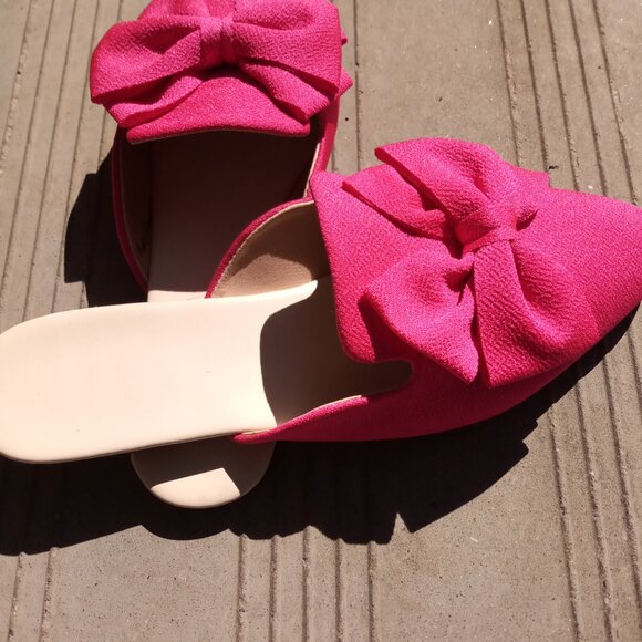 ✨ Pink Bow Sandals - Size 44 (Women’s) ✨ - Picture 3 of 3